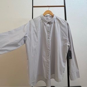 💎 2 for $40 / Melrose & market - icy gray button front shirt with blue tint